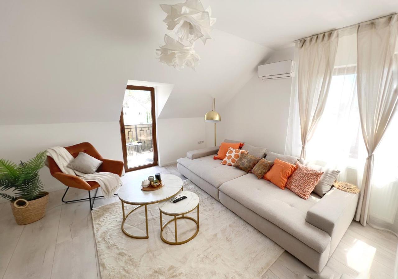 Studio Poienii - A Cozy Stay 5 Min Away From The Center Bistrita  Luaran gambar